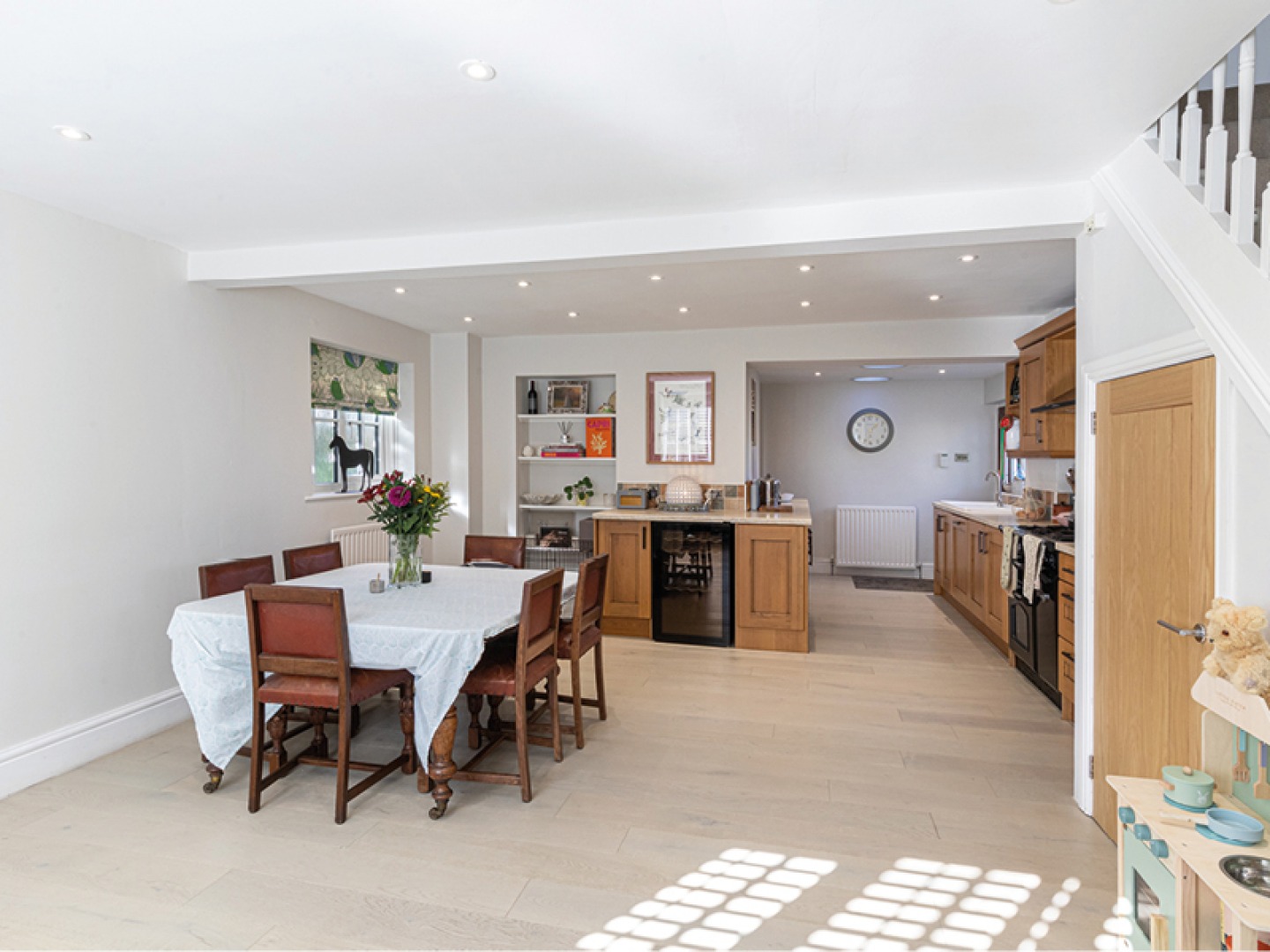 Take a look Inside this Contemporary Home in on Feathers View in